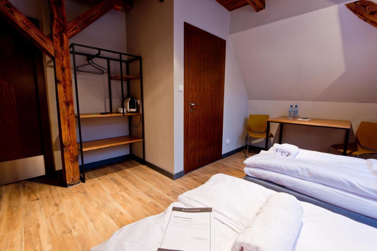 جاره Apartsuites I Sorau المظهر الخارجي الصورة A room at the hotel