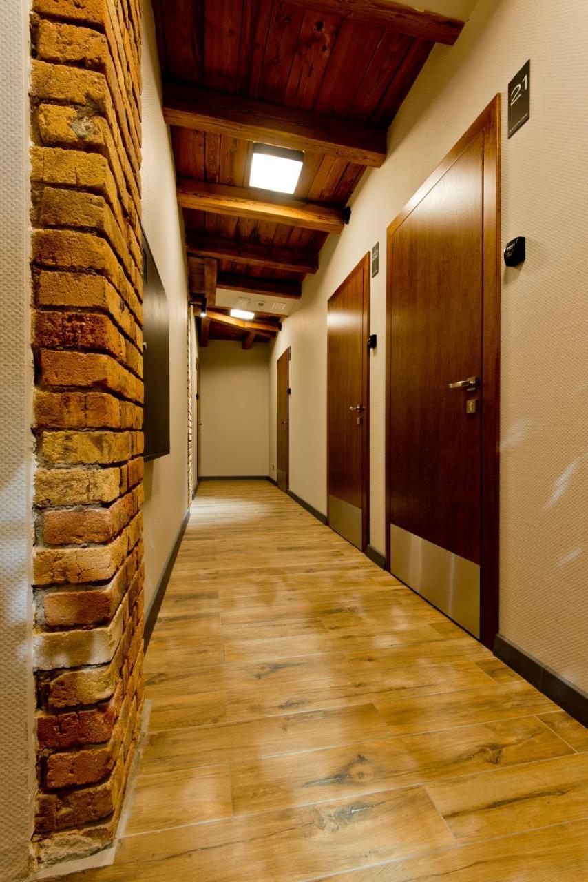 جاره Apartsuites I Sorau المظهر الخارجي الصورة A corridor in a hotel