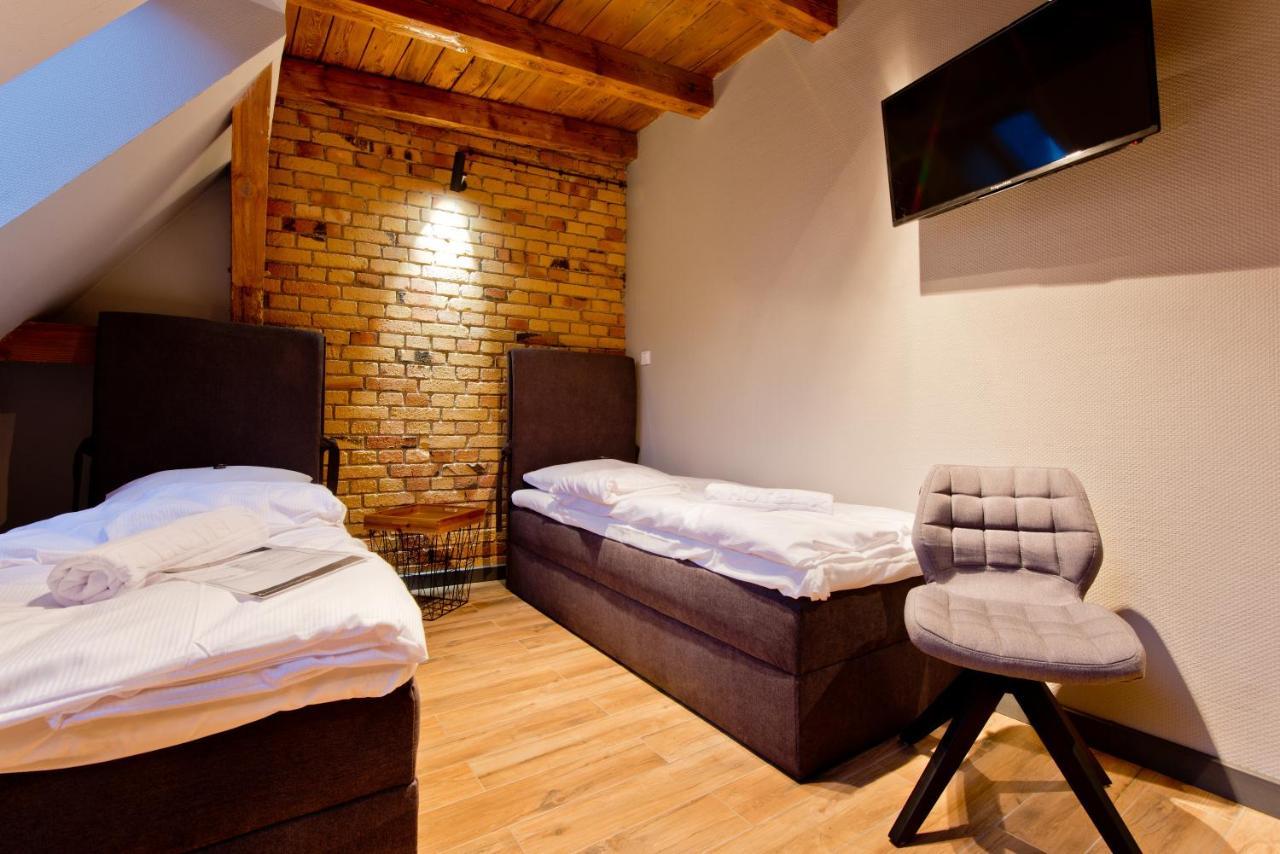 جاره Apartsuites I Sorau المظهر الخارجي الصورة A room at the hotel